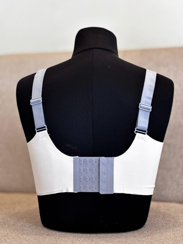 WhatsApp Image 2025-10-06 at 15.33.58_292e73c5